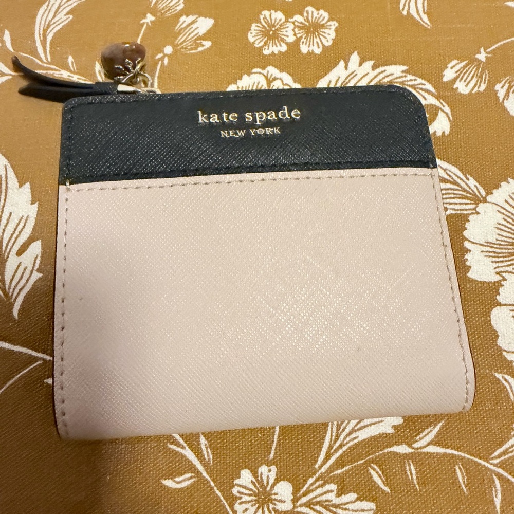 Kate Spade Black and Cream Wallet